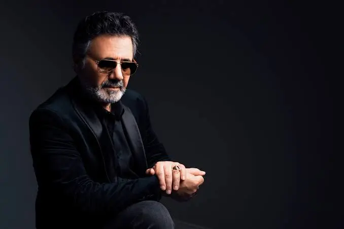 پخش ترانه و تصویر معین برای اولین بار از تلویزیون + ویدئو