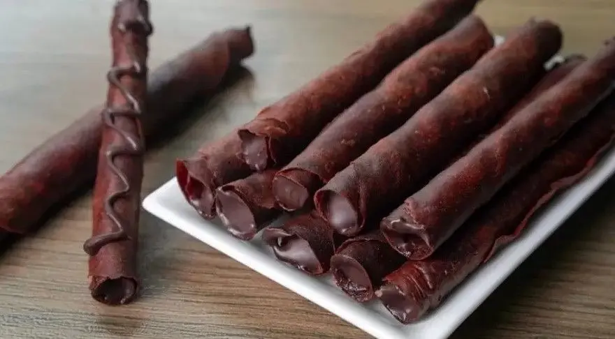طرز تهیه ویفر لوله ای شیرینی راحت و سه سوته + ویدئو