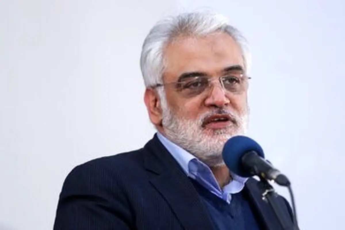 مزار دانشمند شهید طهرانچی و همسرش در حرم شاه عبدالعظیم +عکس