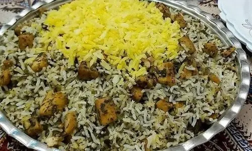 طرز تهیه گشنیز پلو با مرغ مجلسی | عاشق این غذای سنتی و خوشمزه ایرانی می شوید !
