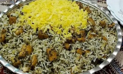 طرز تهیه گشنیز پلو با مرغ مجلسی | عاشق این غذای سنتی و خوشمزه ایرانی می شوید !