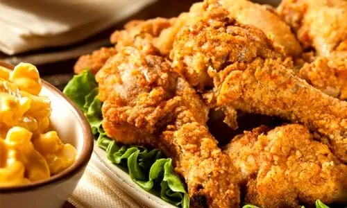 طرز تهیه مرغ سوخاری خانگی با فرمول ویژه | نکات طلایی برای مزه‌دار کردن