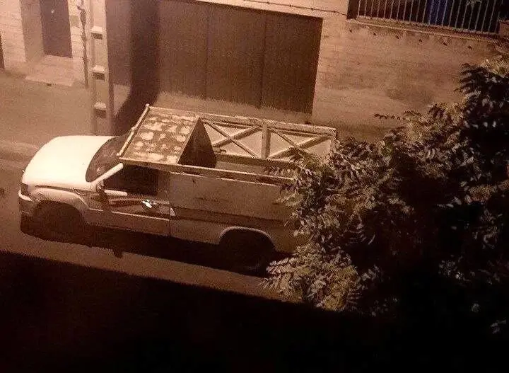 کشف سه خودروی حامل پهپاد و مواد منفجره 