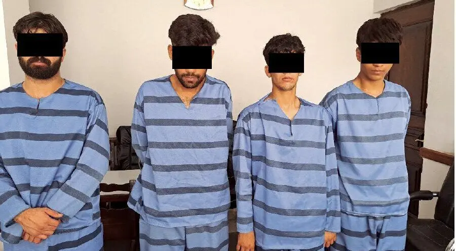 دستگیری ۴ پسر شیطان‌صفت در لانه وحشت | ماجرای زندانی کردن ۲ دختر و مرگ یکی از آنها