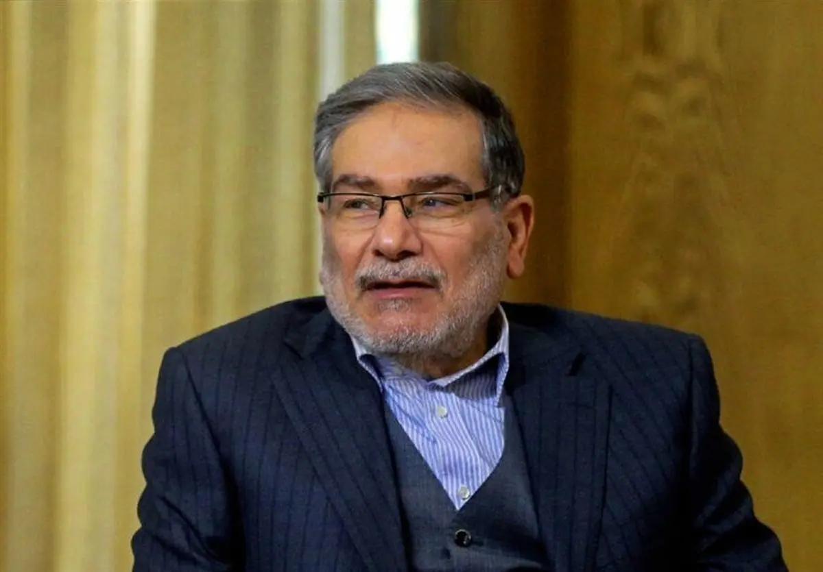 حضور علی شمخانی در مراسم وداع با شهدای حمله اسرائیل به ایران +عکس