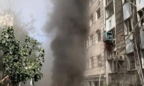 حمله اسرائیل به میدان ولیعصر تهران + فیلم و عکس