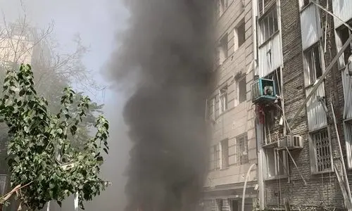 حمله اسرائیل به میدان ولیعصر تهران + فیلم و عکس