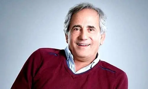 استایل شیک دختر مجید مظفری در یک مراسم | عینک طبی گرانقیمت نیکی مظفری +عکس