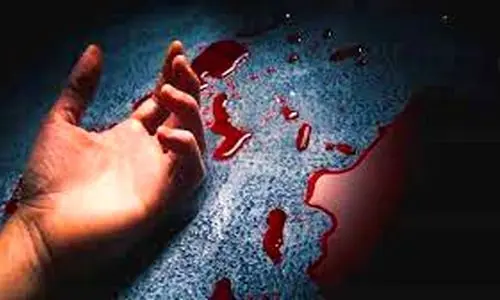 قتل خونین یک پدر مقابل چشمان دختر خردسالش ! | دستگیری قاتل قبل از خروج از کشور !