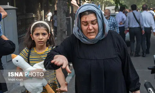 تصاویری از زخمی های حمله تروریستی رژیم صهیونیستی در بلوار کشاورز | یک ساختمان مسکونی هدف قرار گرفت 