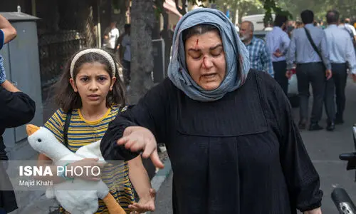 تصاویری از زخمی های حمله تروریستی رژیم صهیونیستی در بلوار کشاورز | یک ساختمان مسکونی هدف قرار گرفت 