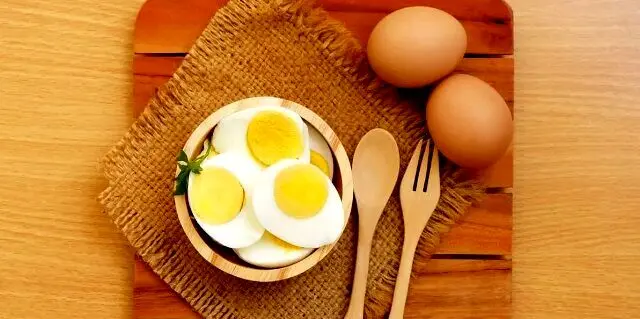 تخم مرغ را اینجوری آب‌پز کن ! | یک دستور پخت تخم مرغ برای حفظ مواد مغذی