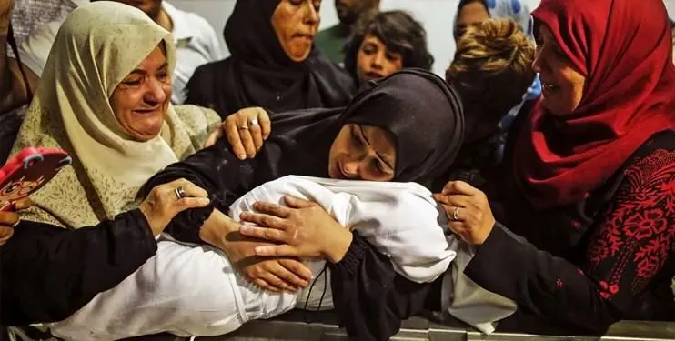 فیلم 16+ از تدفین شهدای بیمارستان شفای غزه در گورهای جمعی | هشدار؛ اگر ناراحتی قلبی دارید این فیلم را نبینید