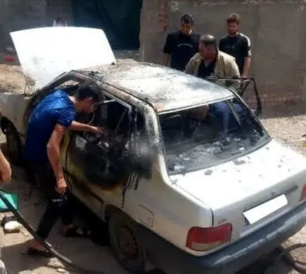 آتش سوزی وحشتناک پراید به دلیل انفجار موبایل ! + عکس