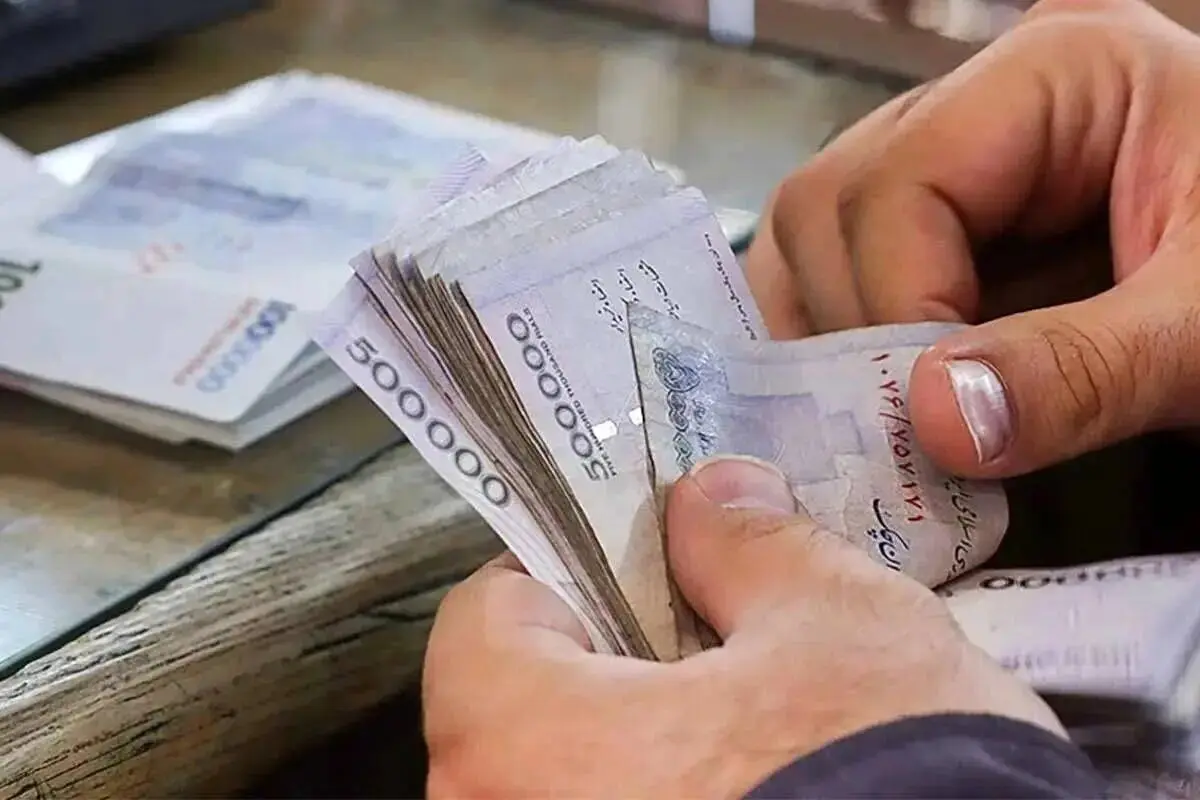 واریز ۲ پاداش مهم برای معلمان همراه با حقوق اسفندماه | سورپرایز جذاب دولت برای معلمان