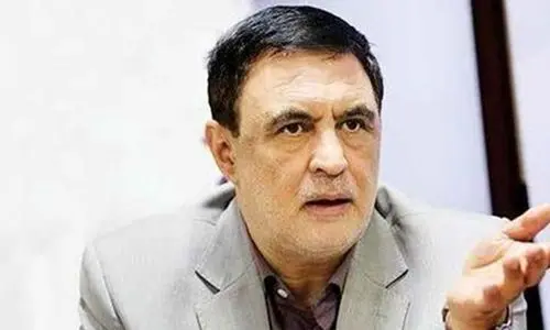 ناصر ایمانی: ظریف رندانه کنار کشید تا مسئولیت ضعف شورای راهبری را نپذیرد