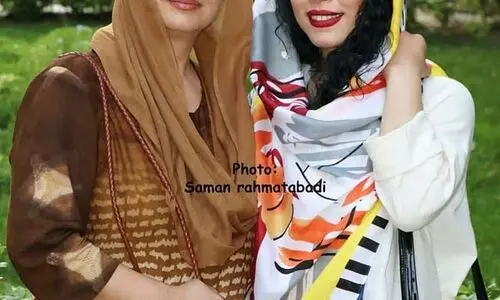 توهین زشت ملیکا شریفی‌نیا به مادرش در روز مادر | سورپرایز ملیکا شریفی نیا در کودک شو خراب شد + فیلم