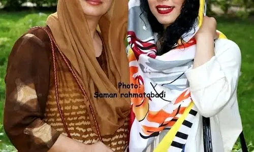 توهین زشت ملیکا شریفی‌نیا به مادرش در روز مادر | سورپرایز ملیکا شریفی نیا در کودک شو خراب شد + فیلم