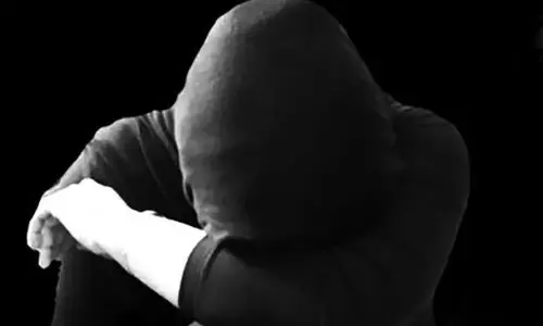 فرار معجزه آسای زن جوان از دست شوهر معتادش !