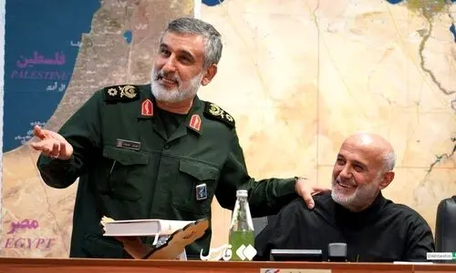 تصویری از سرداران رشید و حاجی‌زاده بعد از عملیات وعدۀ صادق ۲