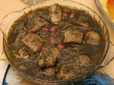 طرز تهیه قرمه سبزی با مرغ | غذای ساده برای شام