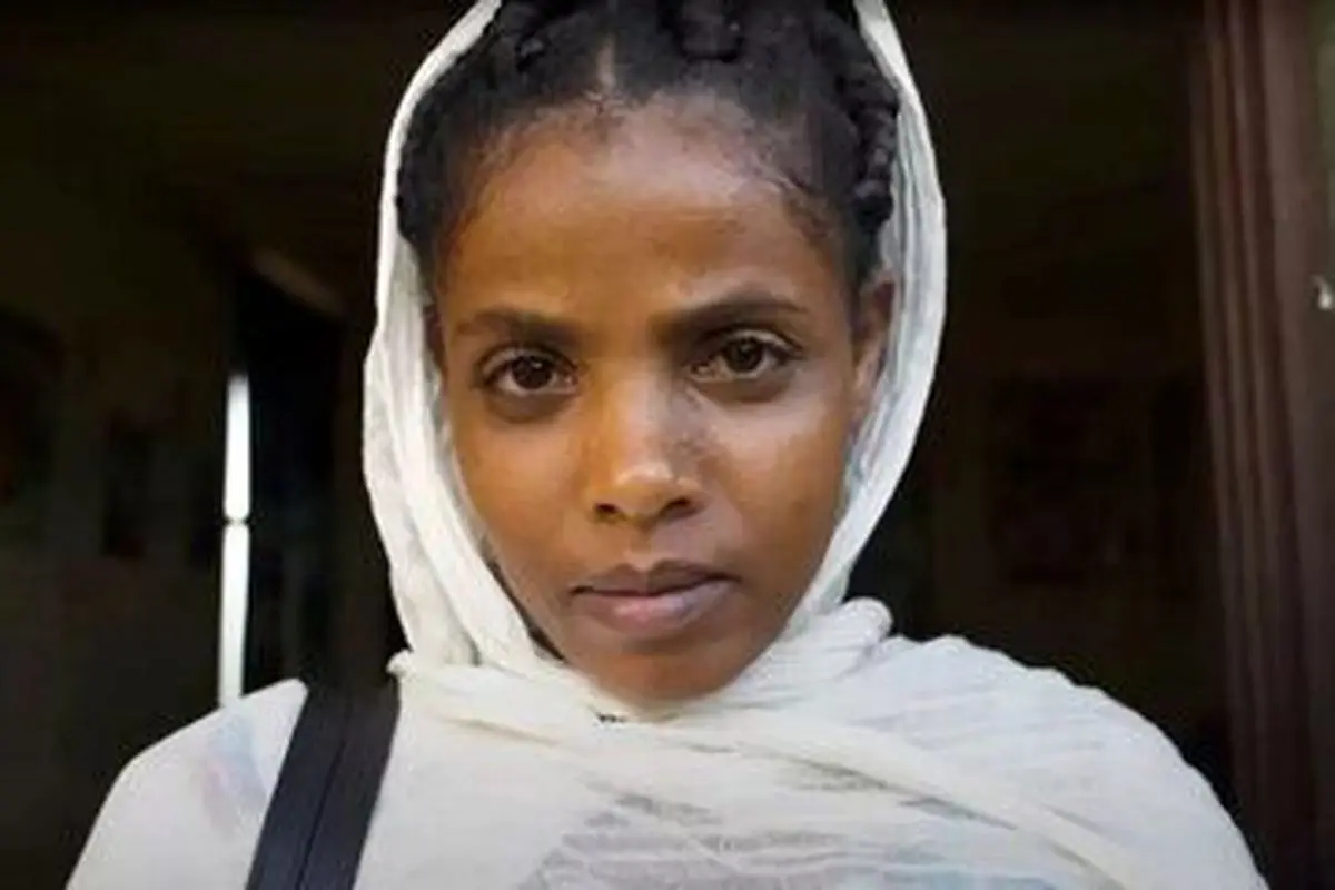 این زن پزشکان دنیا را متحیر کرد | زنی که ۱۶ سال است که غذا و آب نمی‌خورد! + عکس