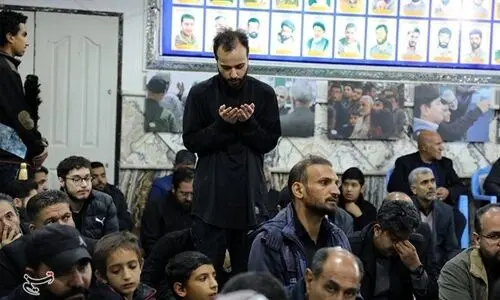 تصاویر جدید از پسر کوچک سردار سلیمانی در یک مراسم | شب متفاوت بیت الزهرای حاج قاسم