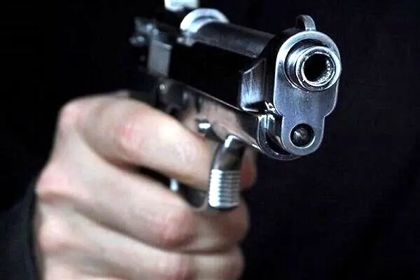 کارمند دانشگاه علامه هدف تیراندازی قرار گرفت| حادثه وحشتاک در شهر
