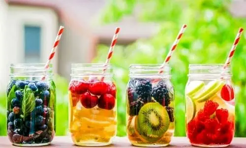 15 نوشیدنی مناسب برای فصل گرما که برای سلامتی مفیدند

