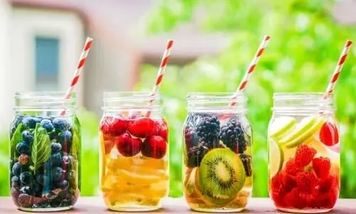8 نوشیدنی معجزه آسا برای تخت شدن شکم