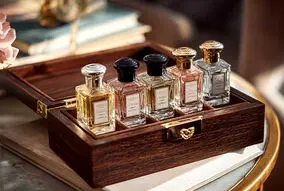 عطر شرکتی بیشتر میمونه یا این عطرهای گرمی؟