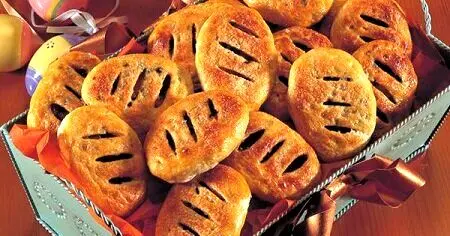 طرز تهیه کلوچه کشمشی انگلیسی | دستور تهیه کیک اکلز را از دست ندهید