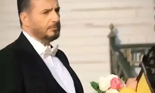 سوژه شدن لخت شدن سید جواد هاشمی در شام ایرانی + ویدئو