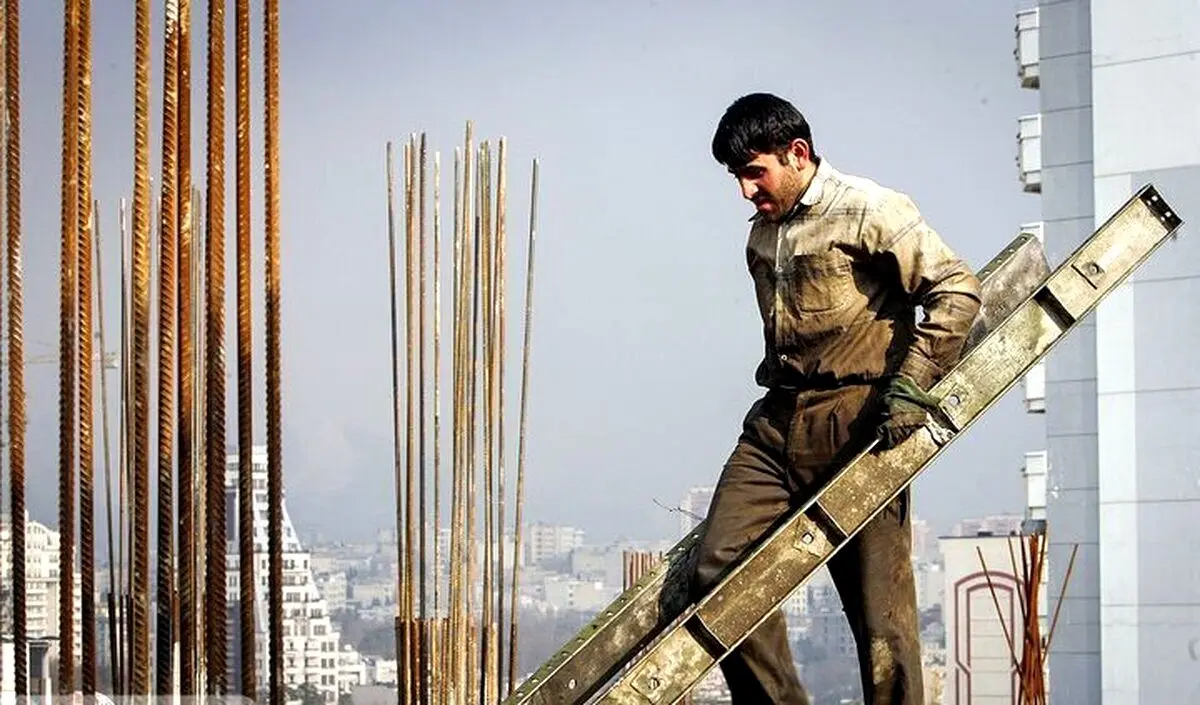 سورپرایز دولت برای کارگران در روز کارگر | هدیه نقدی روز کارگر در راه است؟