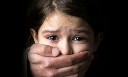 فیلم دزدیدن دو دختر بچه در شیراز + ویدئو