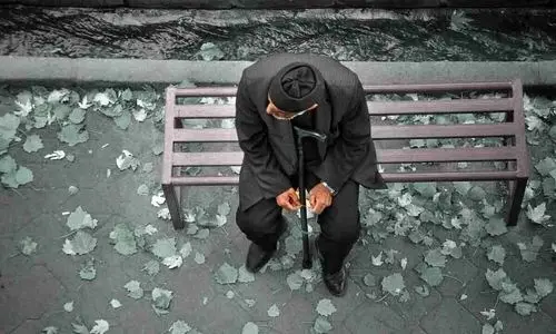 خبر تلخ برای بازنشستگان : قطع مستمری بازنشستگان / ممنوع شدن استخدام بازنشستگان