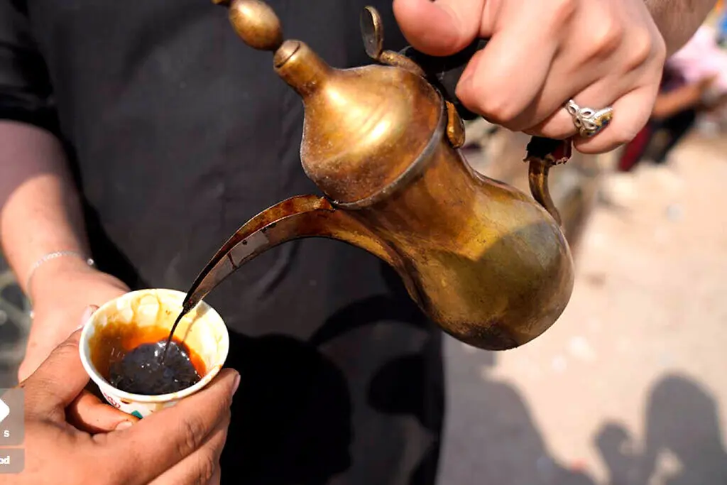نذر جالب قهوه در آبادان + ویدئو