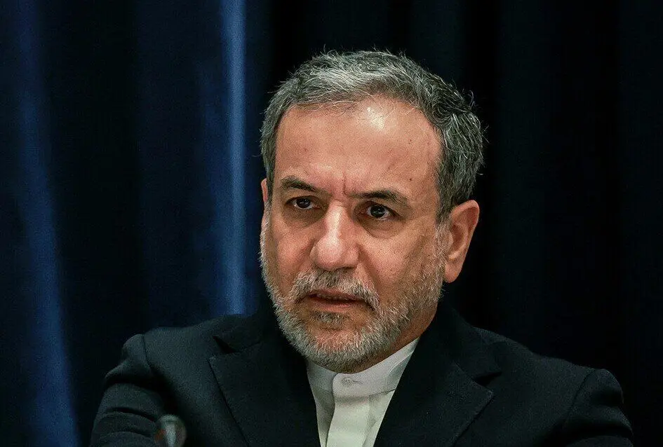 عراقچی : دفاع از خود حق مشروع هر کشوری است