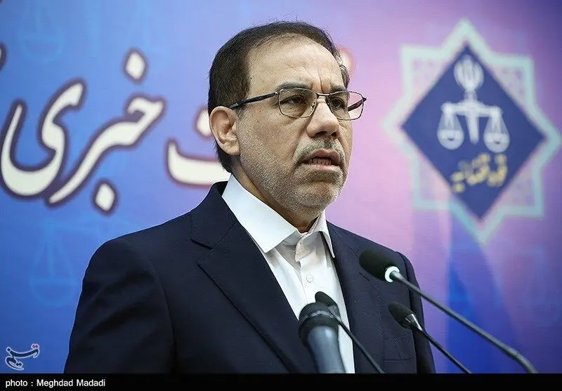 پسر بازداشت شده حجت‌الاسلام صدیقی روحانی است؟