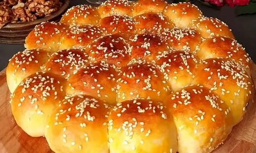 طرز تهیه نان کشمشی ساده به روش قنادی ها + فیلم