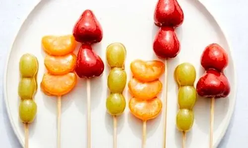 برای شب یلدا آبنبات میوه‌ای درست کنید !
